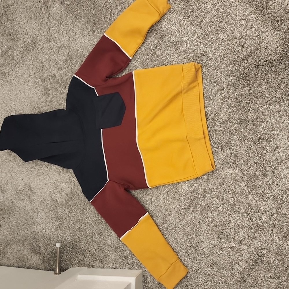 Boys sweater size 5